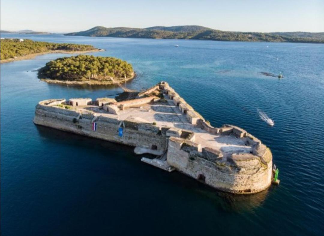 Apartments Grubisic - Sibenik - Parking Included Buitenkant foto